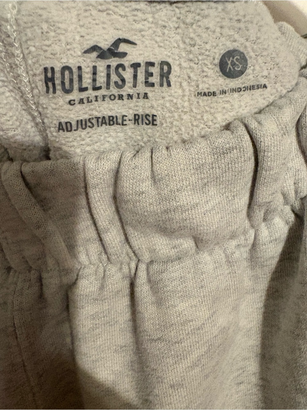 Heather Grey Hollister Sweatpants - Picture 4 of 4